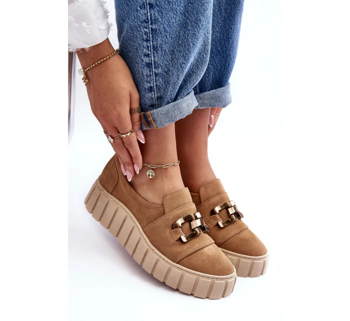 Zamszové dámské polobotky na platformě s ozdobou tmavě béžové Lewski model 21636657 - Boto