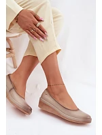 Kožené dámské polobotky na platformě Vinceza Béžové Kožené dámské polobotky na platformě Vinceza Béžové