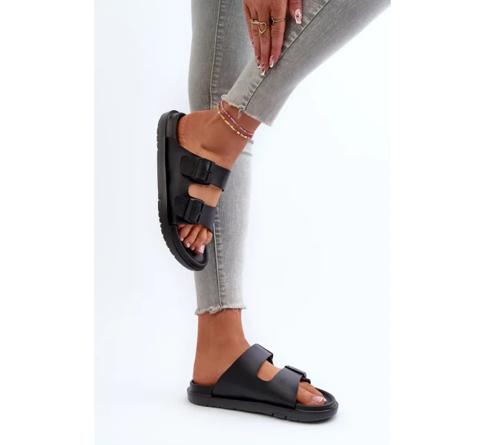 Dámské lehké pěnové pantofle s přezkami Big Star Black Dámské lehké pěnové pantofle s přezkami Big Star Black