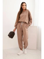Komplet dámský máslový s volnou mikinou a kalhotami s nápisem LOVE khaki Komplet dámský máslový s volnou mikinou a kalhotami s nápisem LOVE khaki