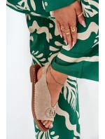 Dámské Sandály S Dekorací Na Plochém Podpatku Eko Semišové Béžové model 21685721 - Boto Dámské Sandály S Dekorací Na Plochém Podpatku Eko Semišové Béžové model 21685721 - Boto