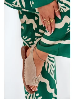 Dámské Sandály S Dekorací Na Plochém Podpatku Eko Semišové Béžové model 21685721 - Boto