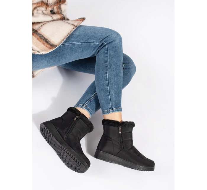 Výborné sněhule černé dámské bez podpatku Výborné sněhule černé dámské bez podpatku