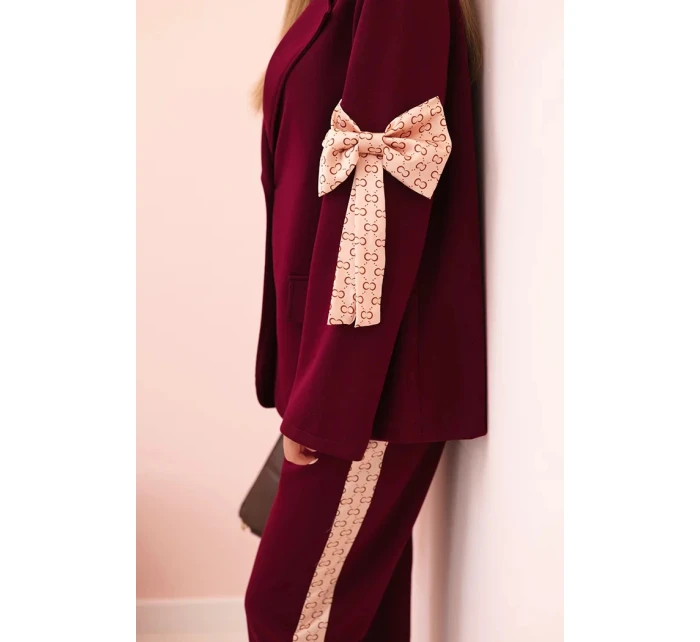 Dámský komplet s viskózou – sako s klopami a kalhoty s model 21232419 - K-Fashion Dámský komplet s viskózou – sako s klopami a kalhoty s model 21232419 - K-Fashion