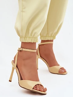 Sandály na podpatku  model 227435 Step in style