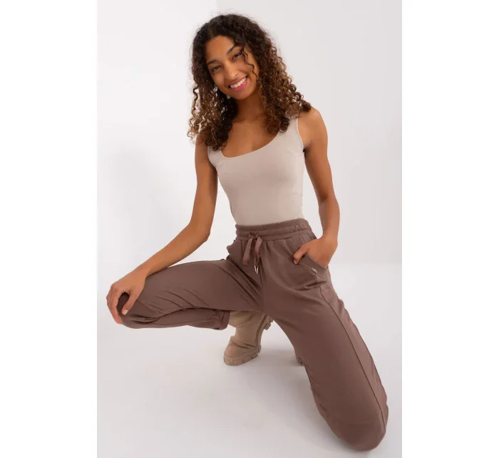 Teplákové kalhoty model 191221 Relevance Teplákové kalhoty model 191221 Relevance