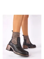 Boty na podpatku model 222348 Solea Boty na podpatku model 222348 Solea