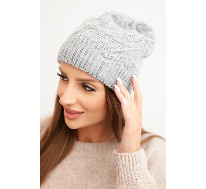 Dámská zimní čepice s vlnou a žebrovaným pletením K471 šedá