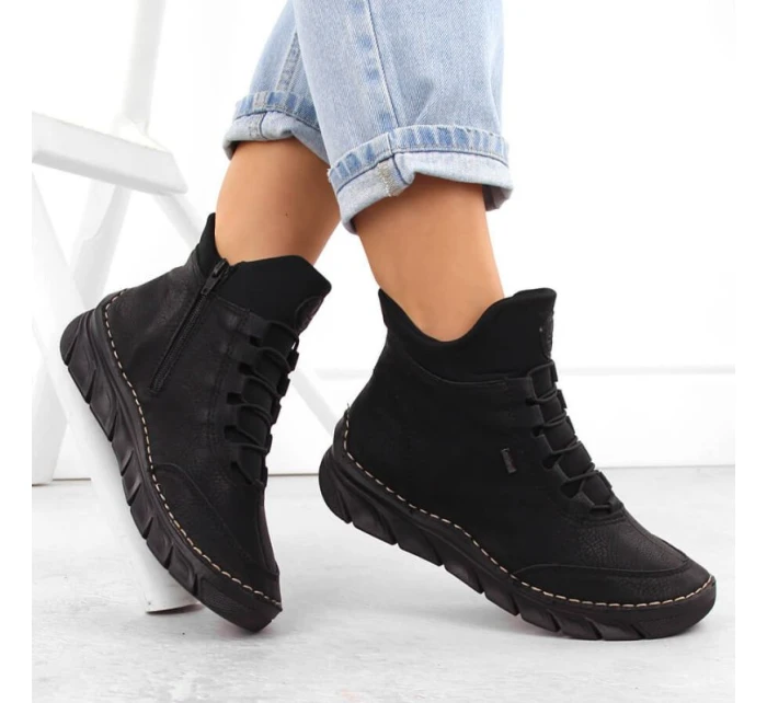 Dámské černé zateplené boty model 21904592 - Rieker