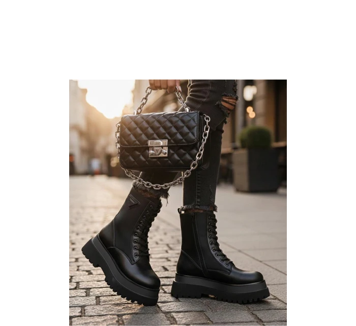 Boty na široké podrážce model 222046 Solea Boty na široké podrážce model 222046 Solea