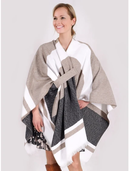 Pončo model 21402354 - Yoclub