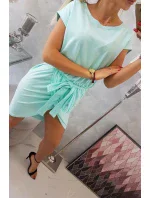 Šaty s obálkovým spodním dílem v mátové barvě