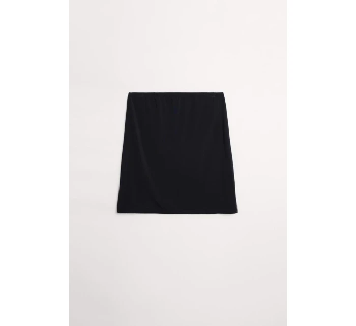 model 20124756 - Ysabel Mora