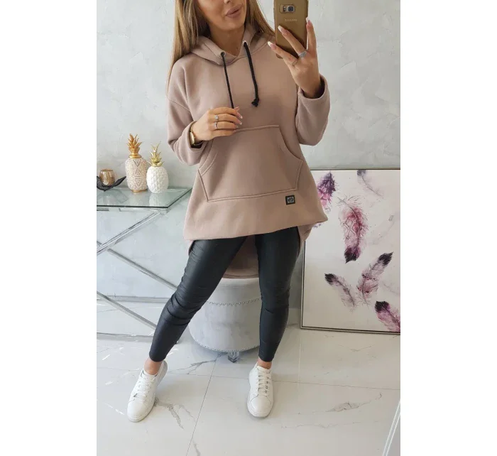 Zateplená mikina s dlouhými zády a kapucí tmavě béžová Zateplená mikina s dlouhými zády a kapucí tmavě béžová