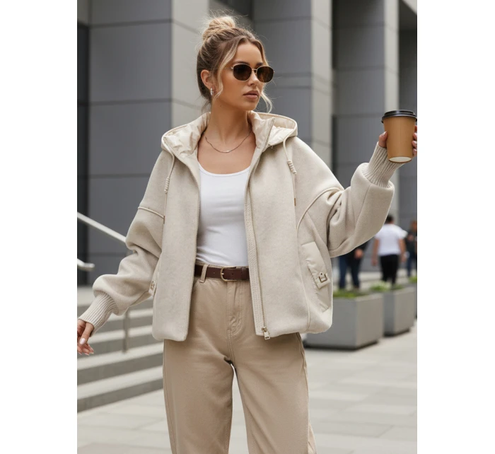Kurtka damska przejściowa z odpinanym kapturem beżowa FashionStreet TY5639
