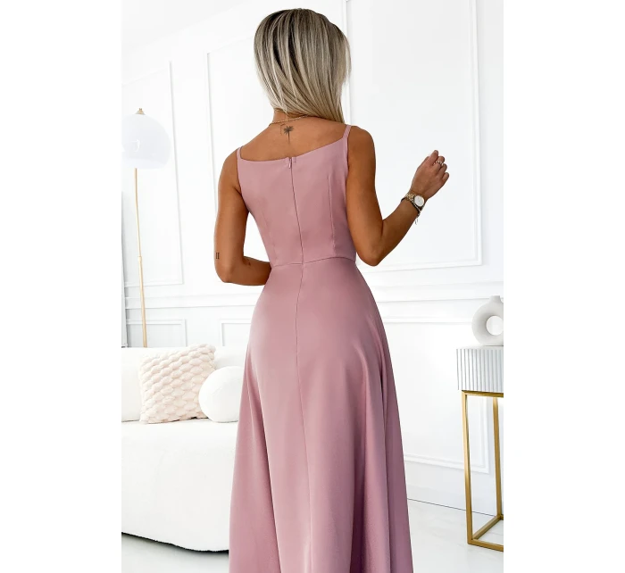 CHIARA Elegantní dlouhé dámské maxi šaty na ramínkách ve špinavě růžové barvě model 20119792 - numoco CHIARA Elegantní dlouhé dámské maxi šaty na ramínkách ve špinavě růžové barvě model 20119792 - numoco
