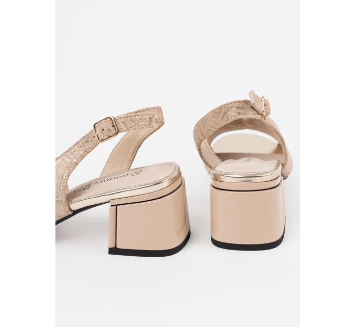 Módní hnědé dámské  sandály na širokém podpatku