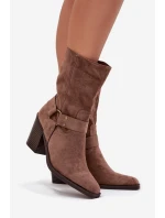 Dámské boty zateplené na podpatku s pásky a ozdobným detailem hnědé Neria Dámské boty zateplené na podpatku s pásky a ozdobným detailem hnědé Neria