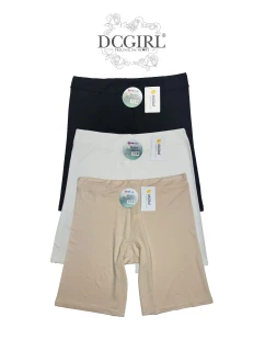 A'12 model 21418662 - DC Girl