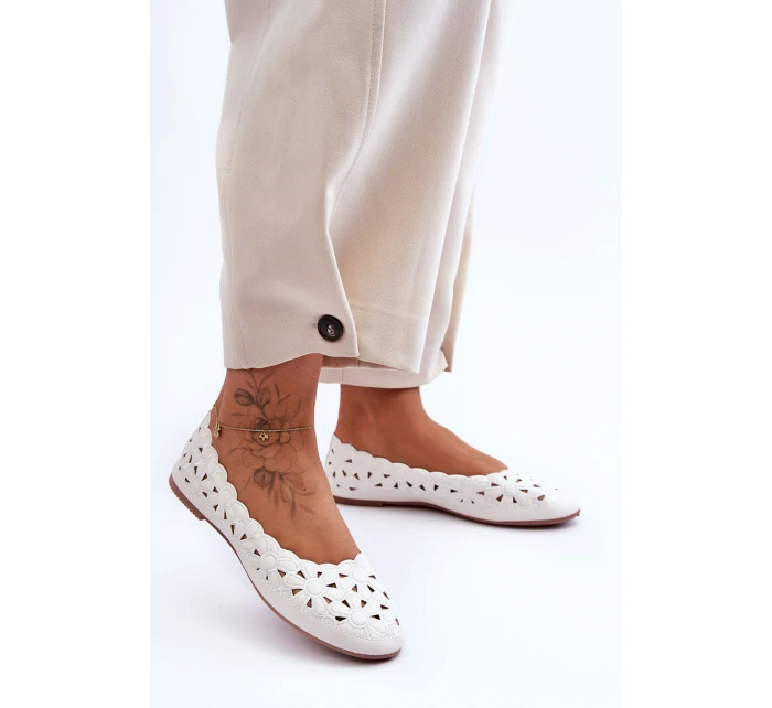 Dámské Lesklé Baleríny Bílé model 21625332 - EVENTO