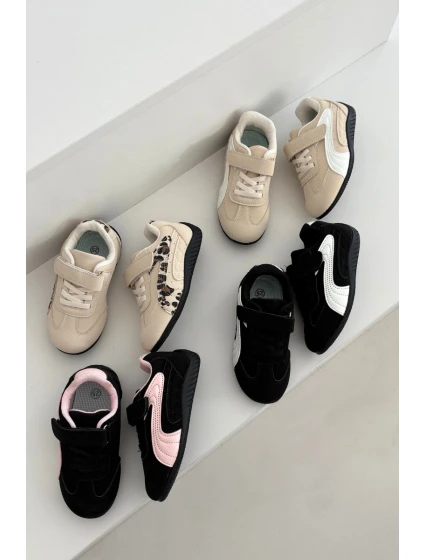 Dětské sportovní boty na suchý zip Perrin – béžové Dětské sportovní boty na suchý zip Perrin – béžové