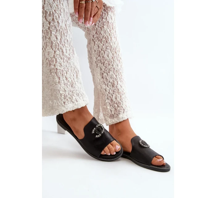 Elegantní dámské lesklé pantofle s ozdobou S.Barski Černá Elegantní dámské lesklé pantofle s ozdobou S.Barski Černá