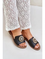 Kožené Pantofle S Dekorací Na Plochém Podpatku Zazoo model 21682288 Černé - Boto Kožené Pantofle S Dekorací Na Plochém Podpatku Zazoo model 21682288 Černé - Boto