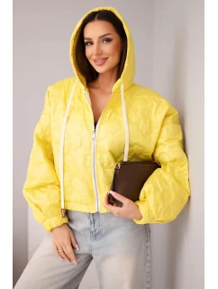 Dámská prošívaná bunda s kapucí a ozdobným květinovým model 21998368 žlutá - K-Fashion