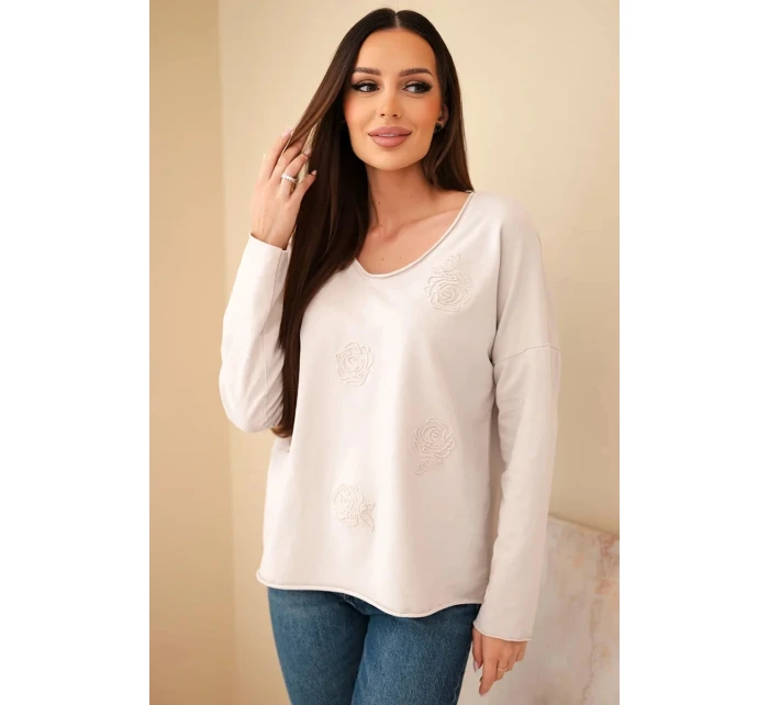 Dámská bavlněná blůza s květy a V výstřihem model 21890110 - K-Fashion