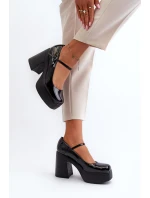 Dámské lakované polobotky na platformě a sloupku Big Star model 21653928 černé - Big Star Shoes