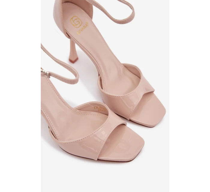 Lakované sandály na jehlovém podpatku Revella – béžové Lakované sandály na jehlovém podpatku Revella – béžové