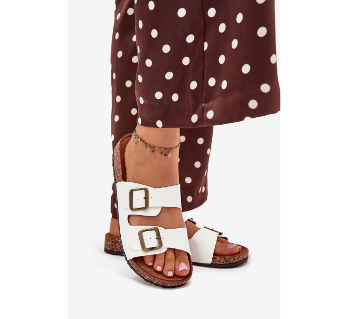 Dámské Pantofle Na Korkové Platformě S Přezkami Bílé Vesina Dámské Pantofle Na Korkové Platformě S Přezkami Bílé Vesina