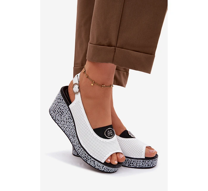 Kožené sandály na platformě model 22101381 bílé - S.Barski