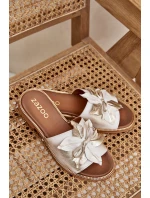 Pantofle S Dekorací Přírodní Kůže Zazoo 3667 Zlatý Opraný Pantofle S Dekorací Přírodní Kůže Zazoo 3667 Zlatý Opraný