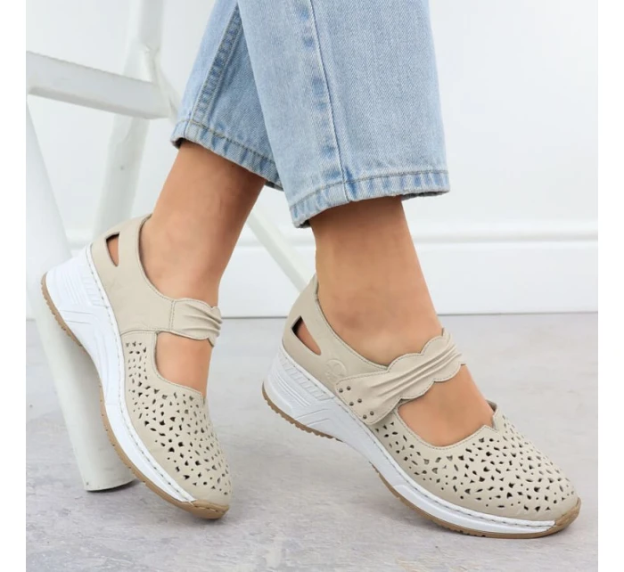 Skórzane  na beżowe model 22033926 - Rieker