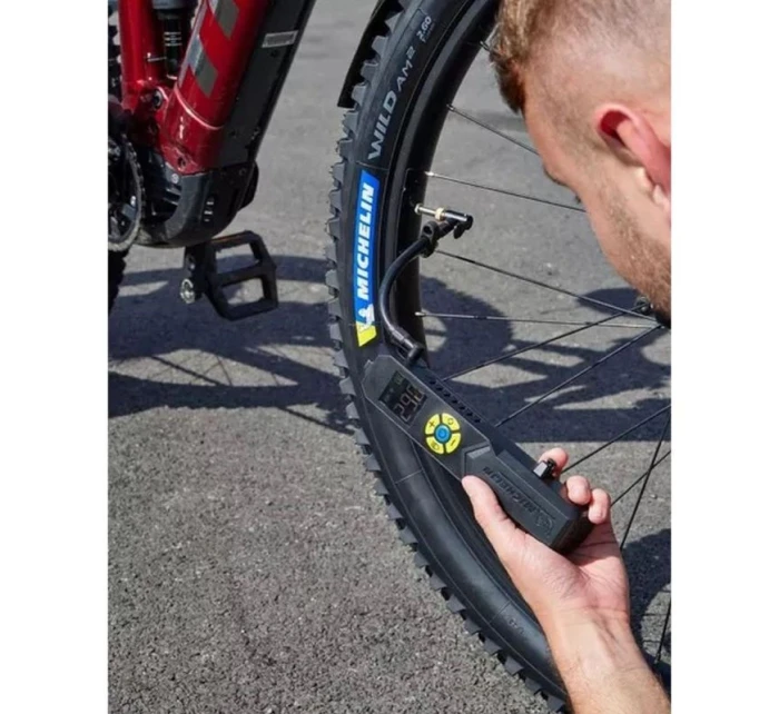 CESTOVNÍ KOMPRESOR MICHELIN