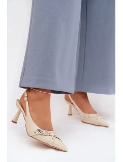 Dámské sandály na podpatku s pásky a sponou Béžové model 22027829 - Boto