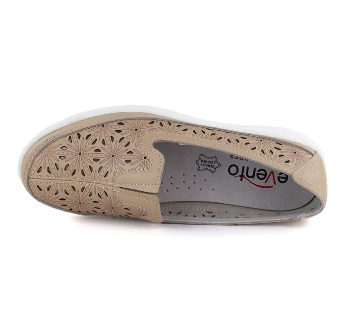 Dámská pohodlná kožená prolamovaná obuv béžová Evento 6849