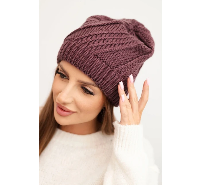 Dámská zimní čepice z vlny K441 švestková Dámská zimní čepice z vlny K441 švestková