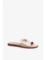 Elegantní dámské lesklé pantofle s ozdobou.Barski Gold