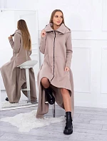Zateplené šaty s delšími boky 21756 béžové - Kesi