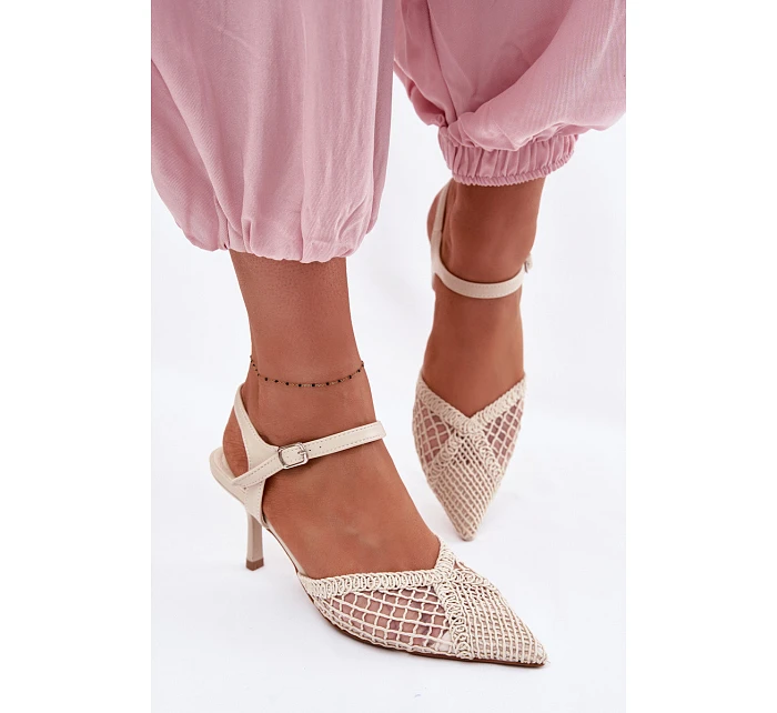 Světle béžové sandály s na podpatku pletené model 22092176 - Boto