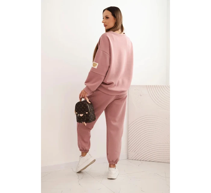 Komplet dámský máslový s volnou mikinou a kalhotami s nápisem LOVE khaki Komplet dámský máslový s volnou mikinou a kalhotami s nápisem LOVE khaki