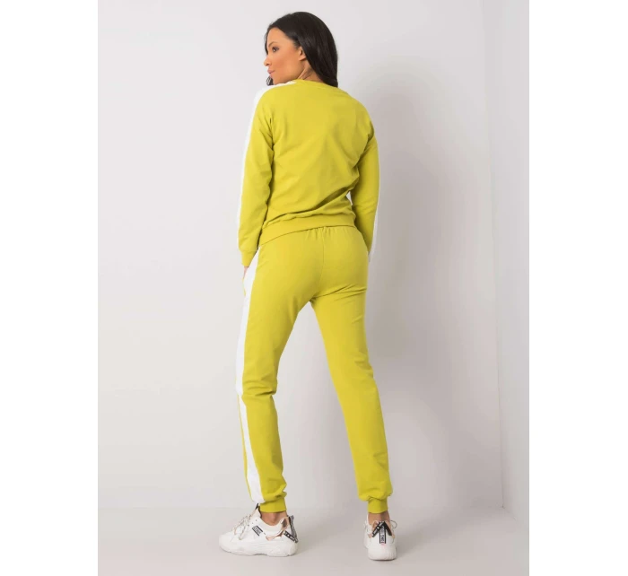 Souprava RV KMPL model 17355785 vápno - FPrice Souprava RV KMPL model 17355785 vápno - FPrice