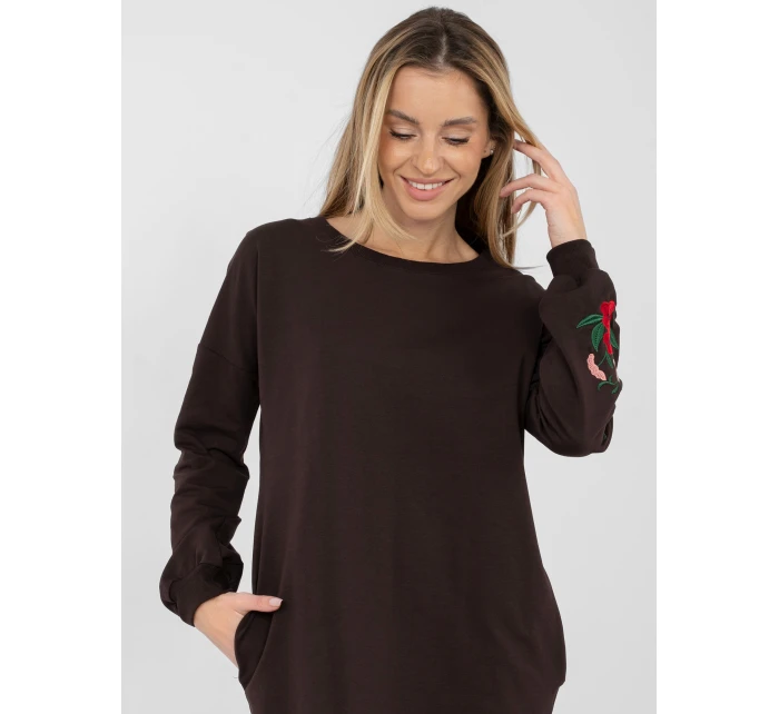 Šaty RV SK 8088.59 tmavě hnědé Šaty RV SK 8088.59 tmavě hnědé