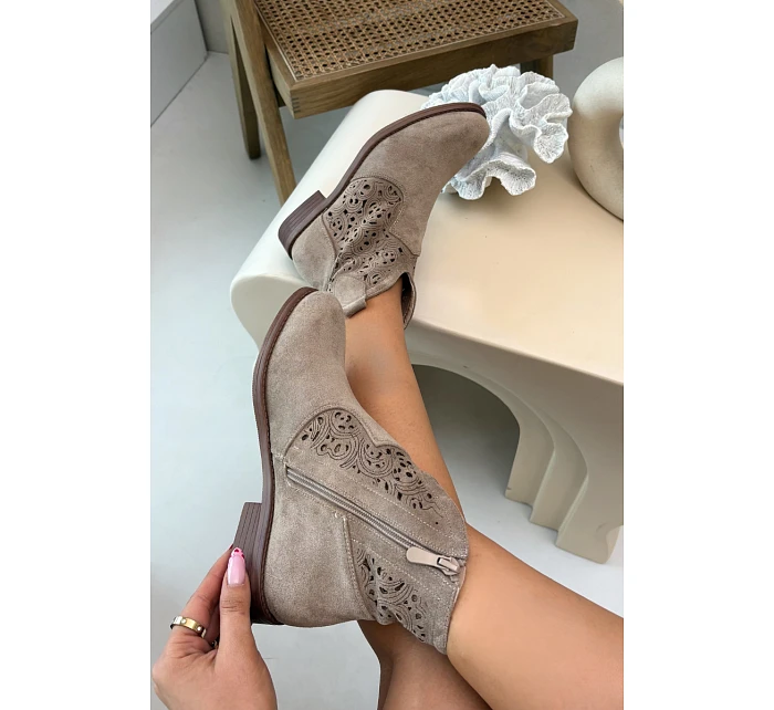 Dámské perforované kotníkové boty HY61-8026 Béžové - S.Barski