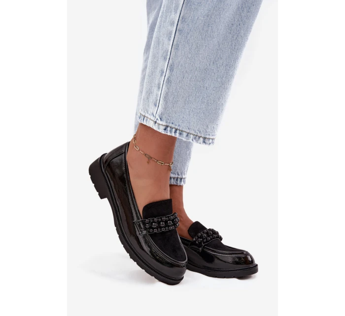 Lakované dámské mokasíny s korálky S.Barski – černé Lakované dámské mokasíny s korálky S.Barski – černé