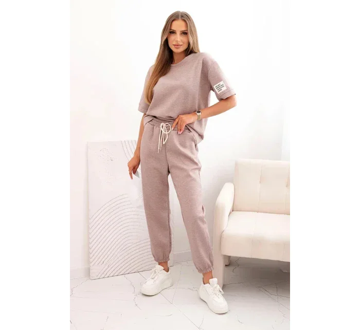 Dámský viskózový komplet s krátkým rukávem a nohavicemi béžový melír Dámský viskózový komplet s krátkým rukávem a nohavicemi béžový melír