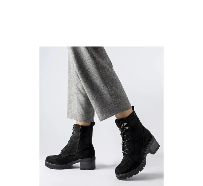 Boty na podpatku model 205852 Solea Boty na podpatku model 205852 Solea