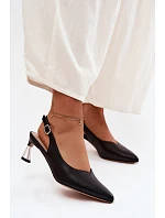 Kožené dámské sandály na podpatku model 22122620 Černé - VINCEZA